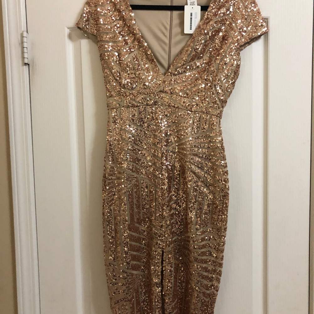 Dress- NWT- Rose Gold sequined (cocktail dress) M - Picture 2 of 8